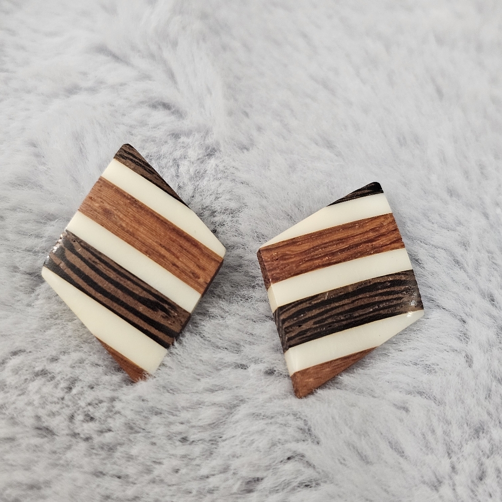 Beautiful vintage earrings